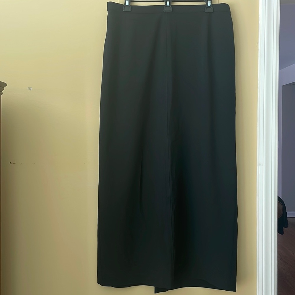 Elisabeth by Liz Claiborne black maxi skirt